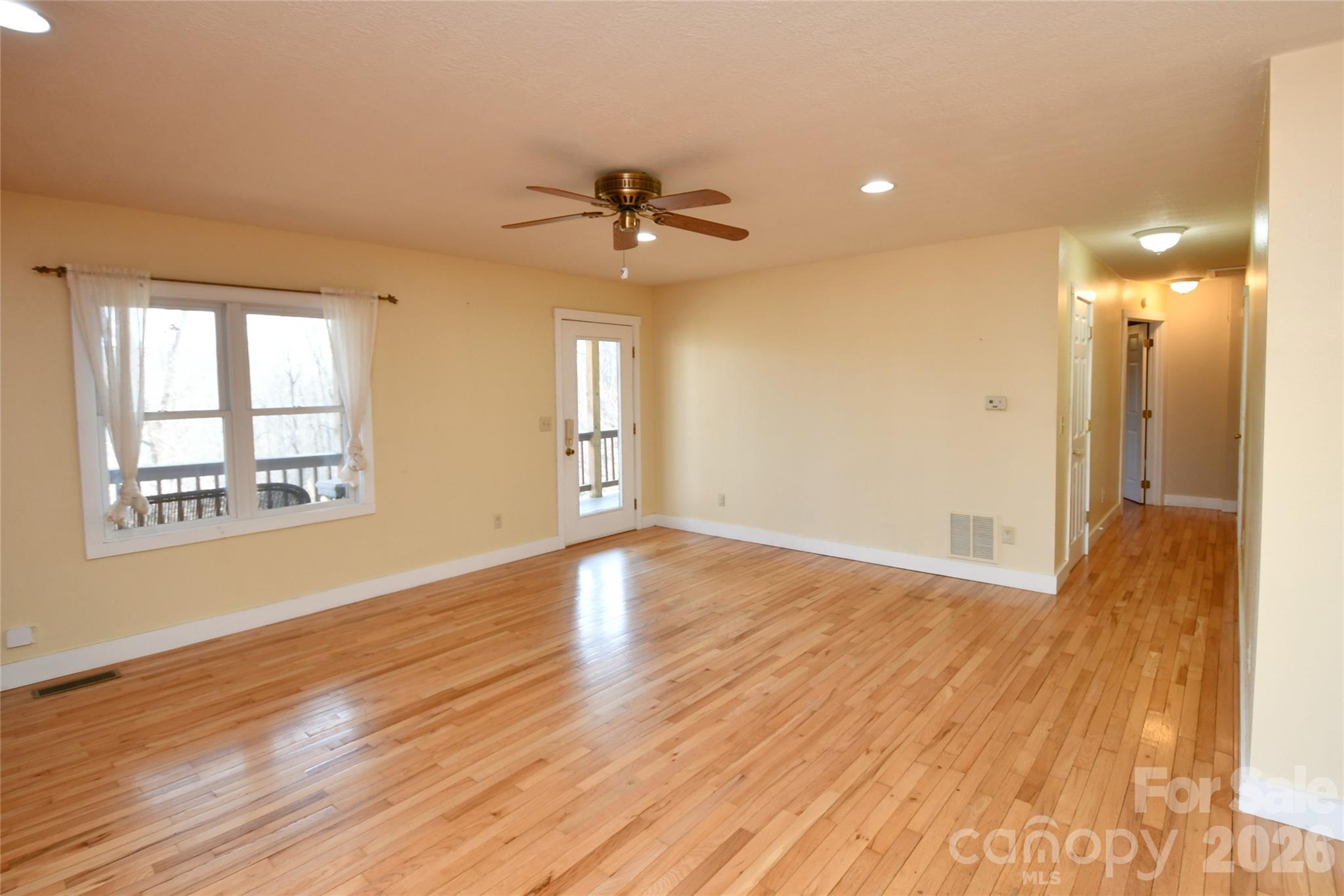 477 West Ridge Drive Burnsville NC 28714