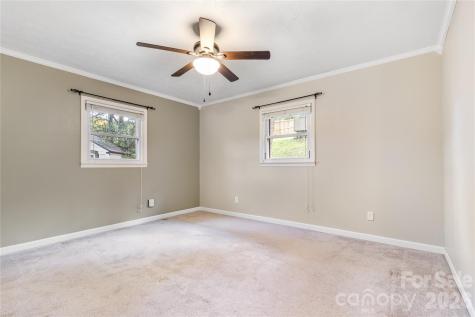205 L And E Meadows Drive Waynesville NC 28786
