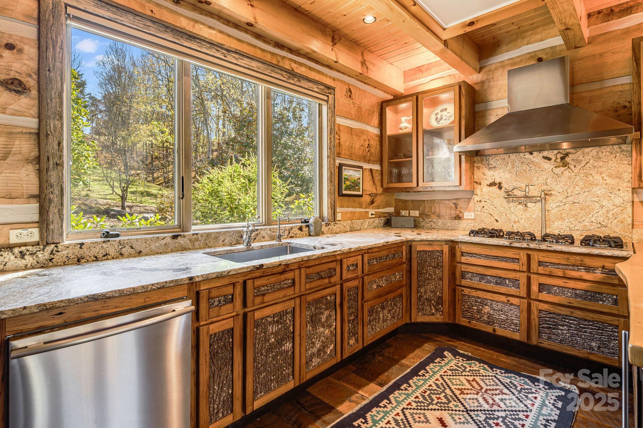 99 Thistle Ridge Canton NC 28716