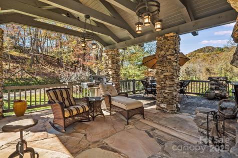 99 Thistle Ridge Canton NC 28716