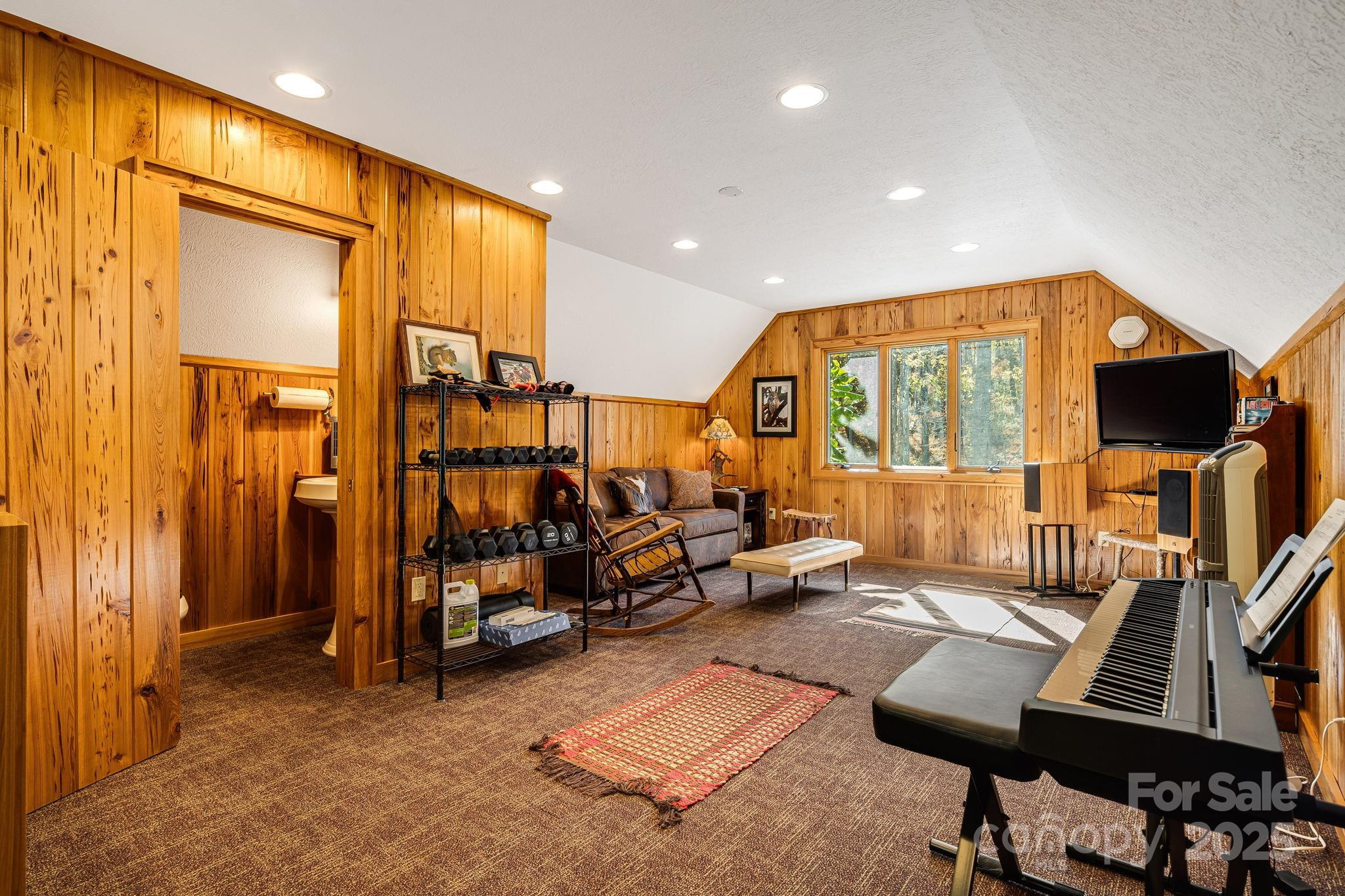 99 Thistle Ridge Canton NC 28716
