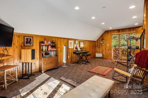 99 Thistle Ridge Canton NC 28716