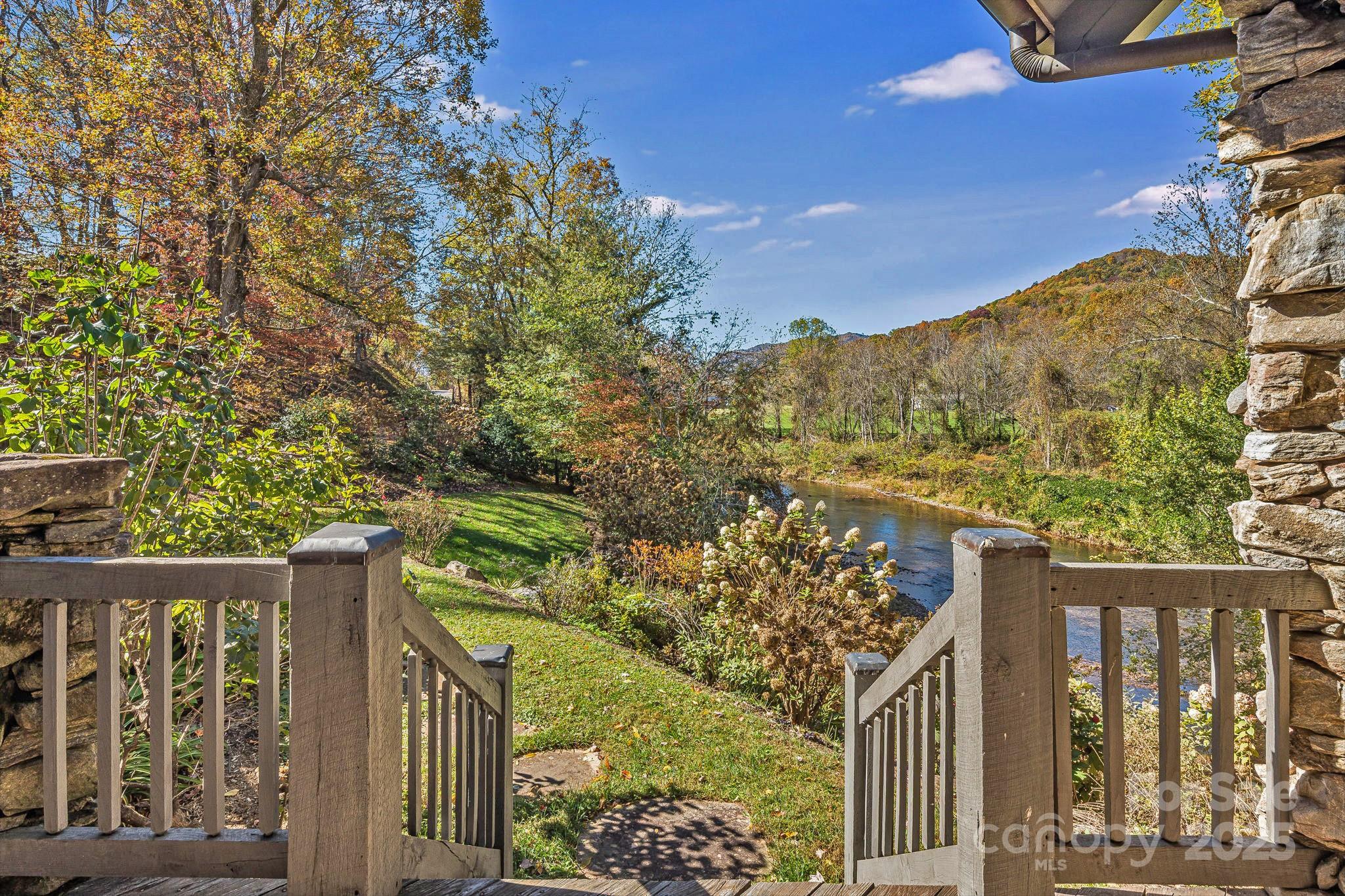 99 Thistle Ridge Canton NC 28716