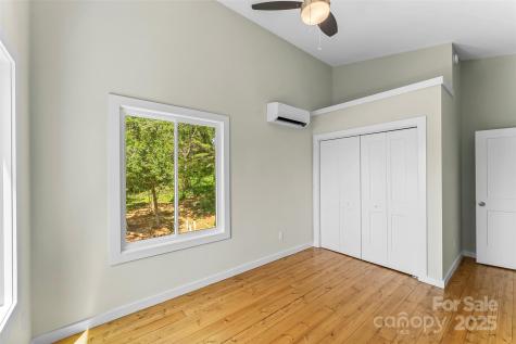 65 Moore Avenue Asheville NC 28806