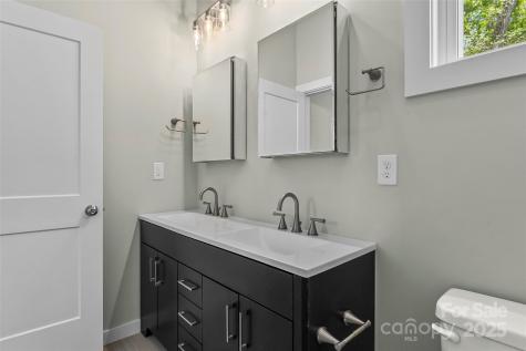 65 Moore Avenue Asheville NC 28806