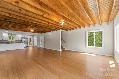 65 Moore Avenue Asheville NC 28806