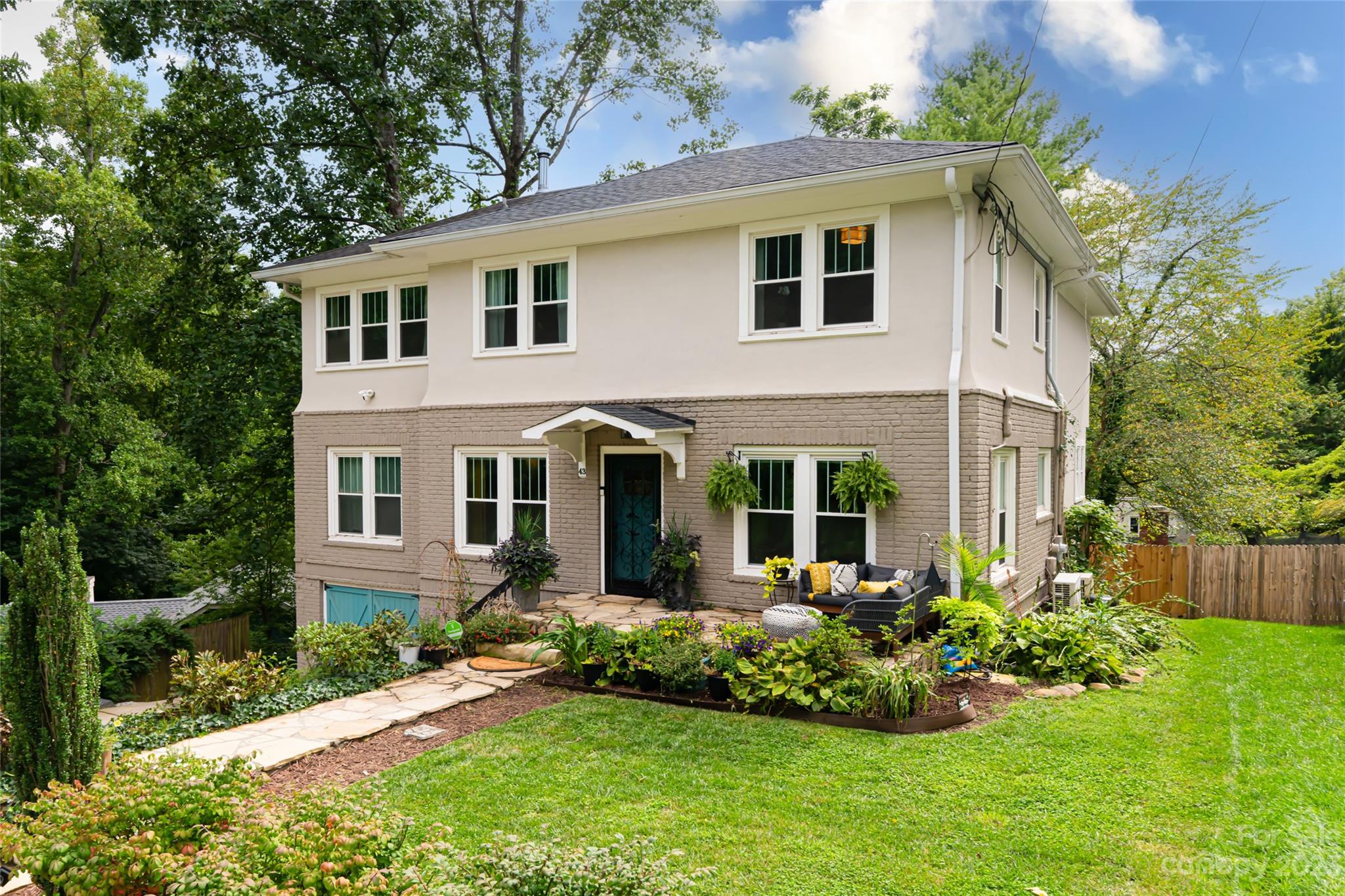 43 Winthrop Road Asheville NC 28806