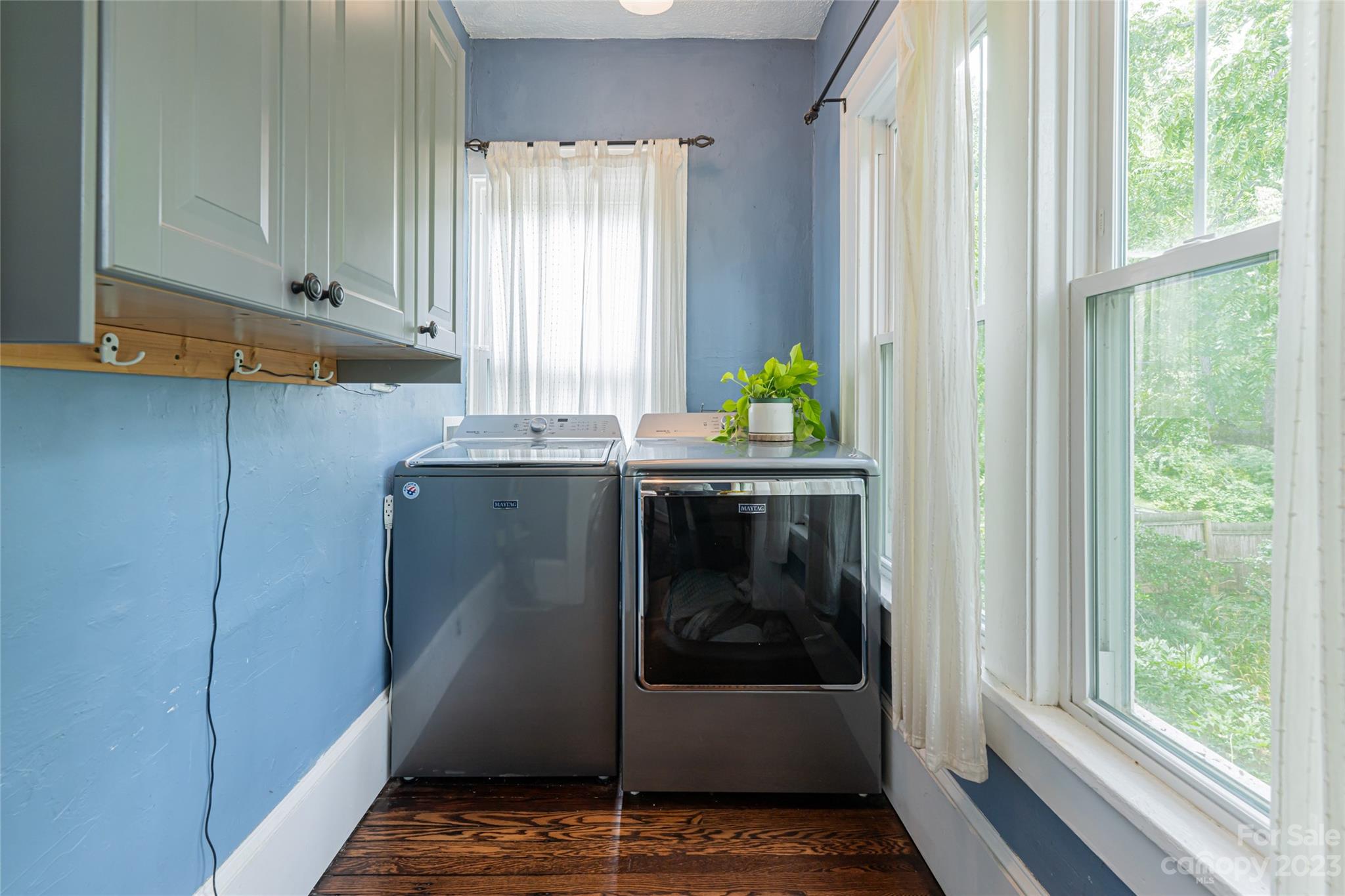 43 Winthrop Road Asheville NC 28806