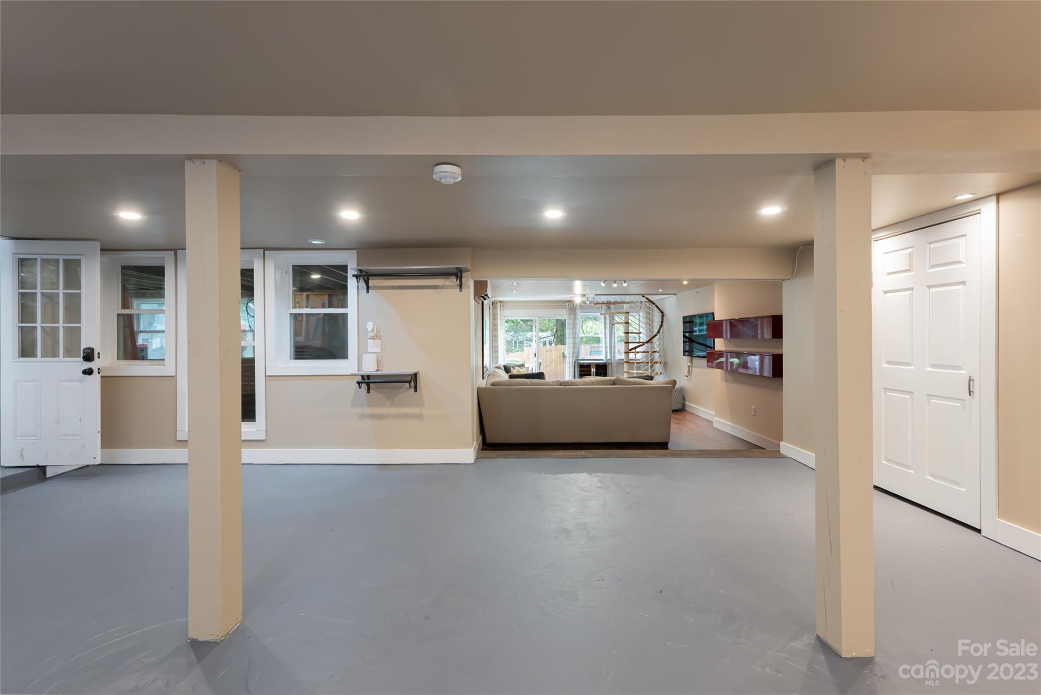43 Winthrop Road Asheville NC 28806