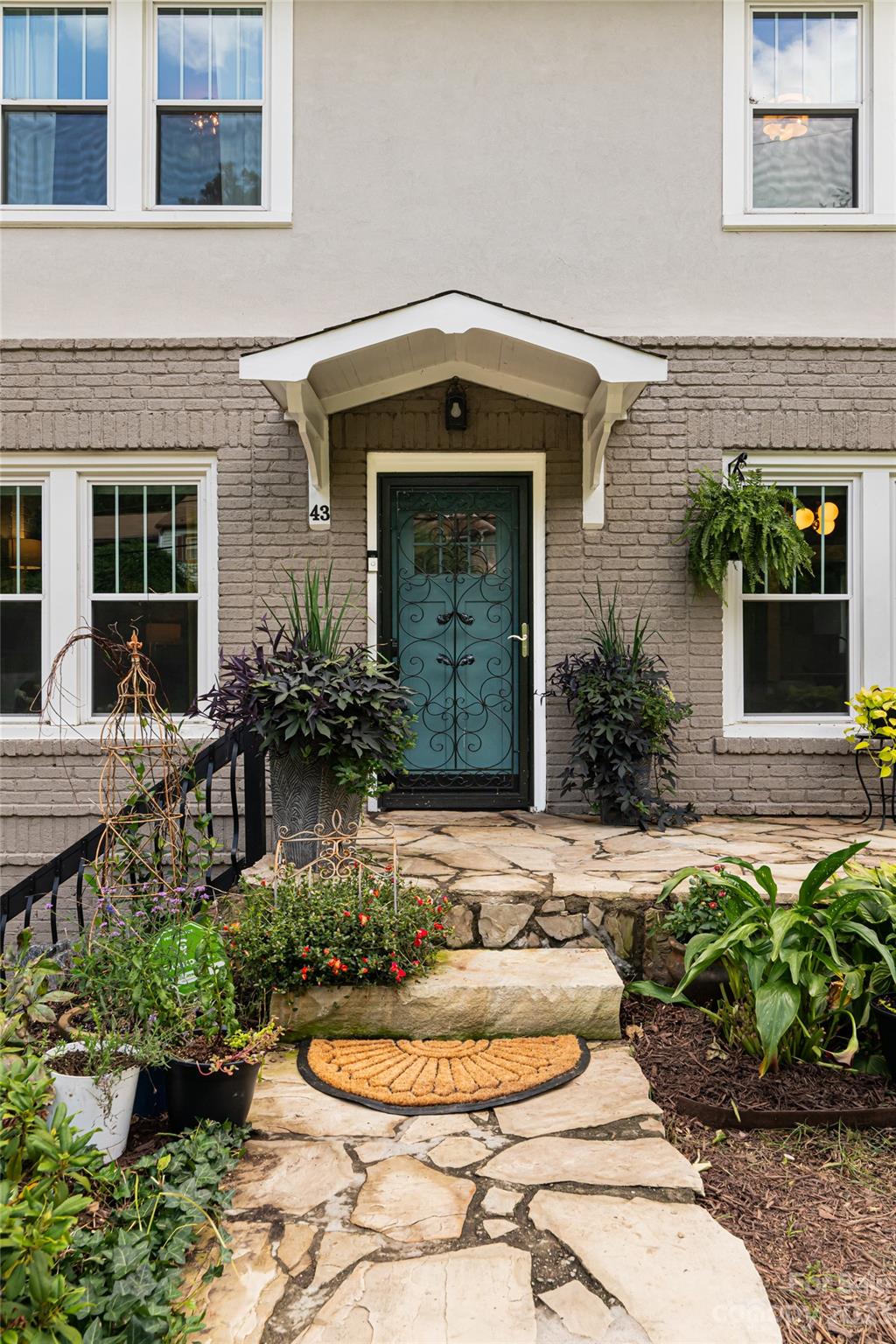 43 Winthrop Road Asheville NC 28806