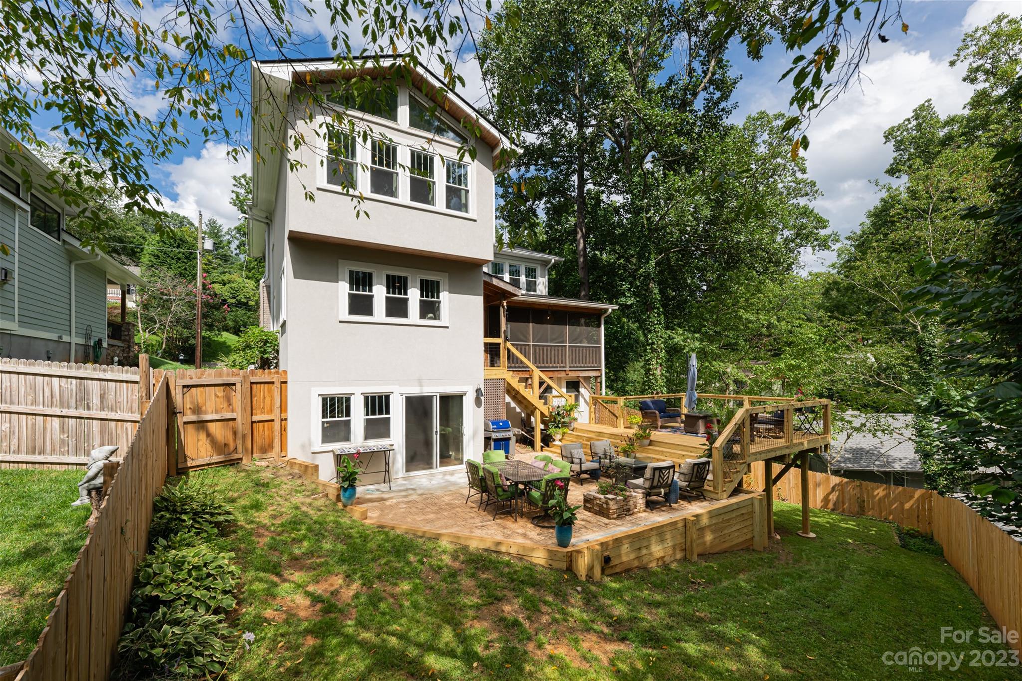 43 Winthrop Road Asheville NC 28806