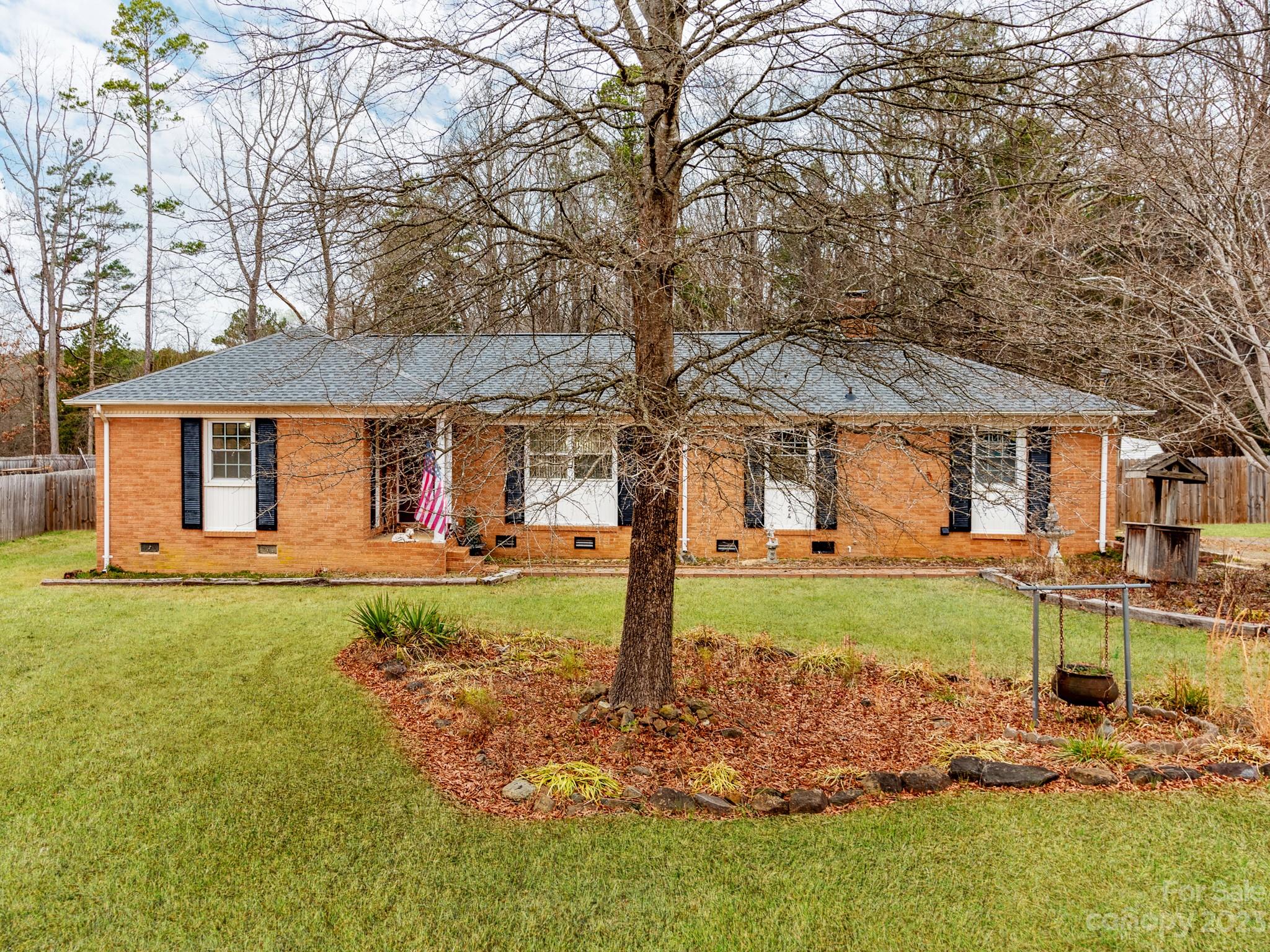 2124 Shalimar Drive Charlotte NC 28216