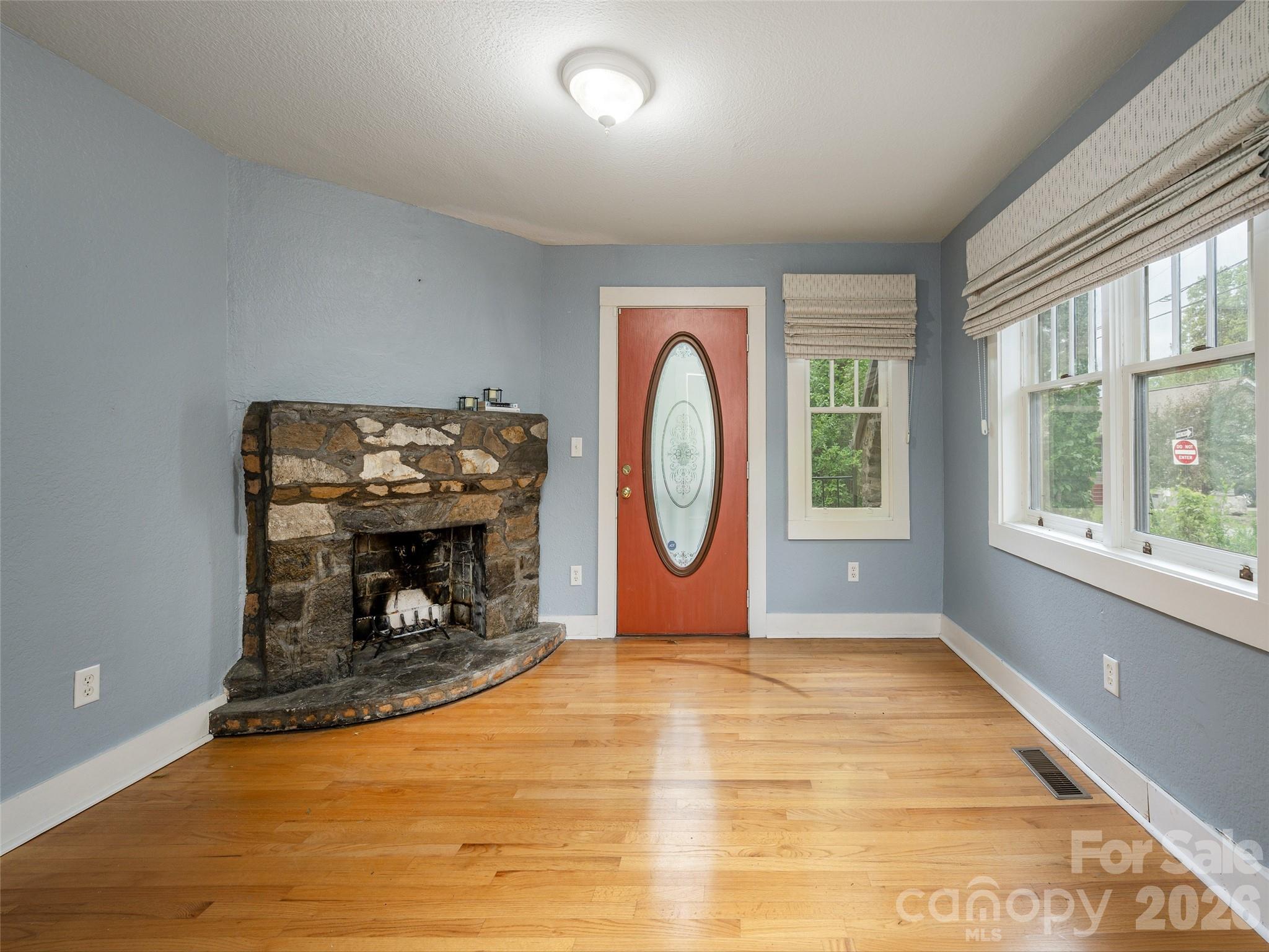 115 Oakland Road Asheville NC 28801