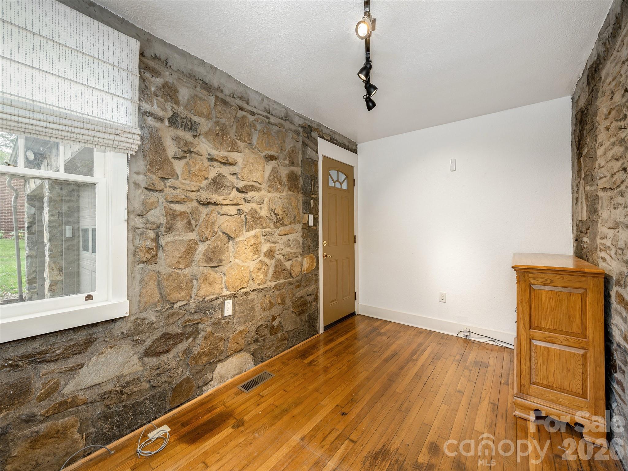 115 Oakland Road Asheville NC 28801
