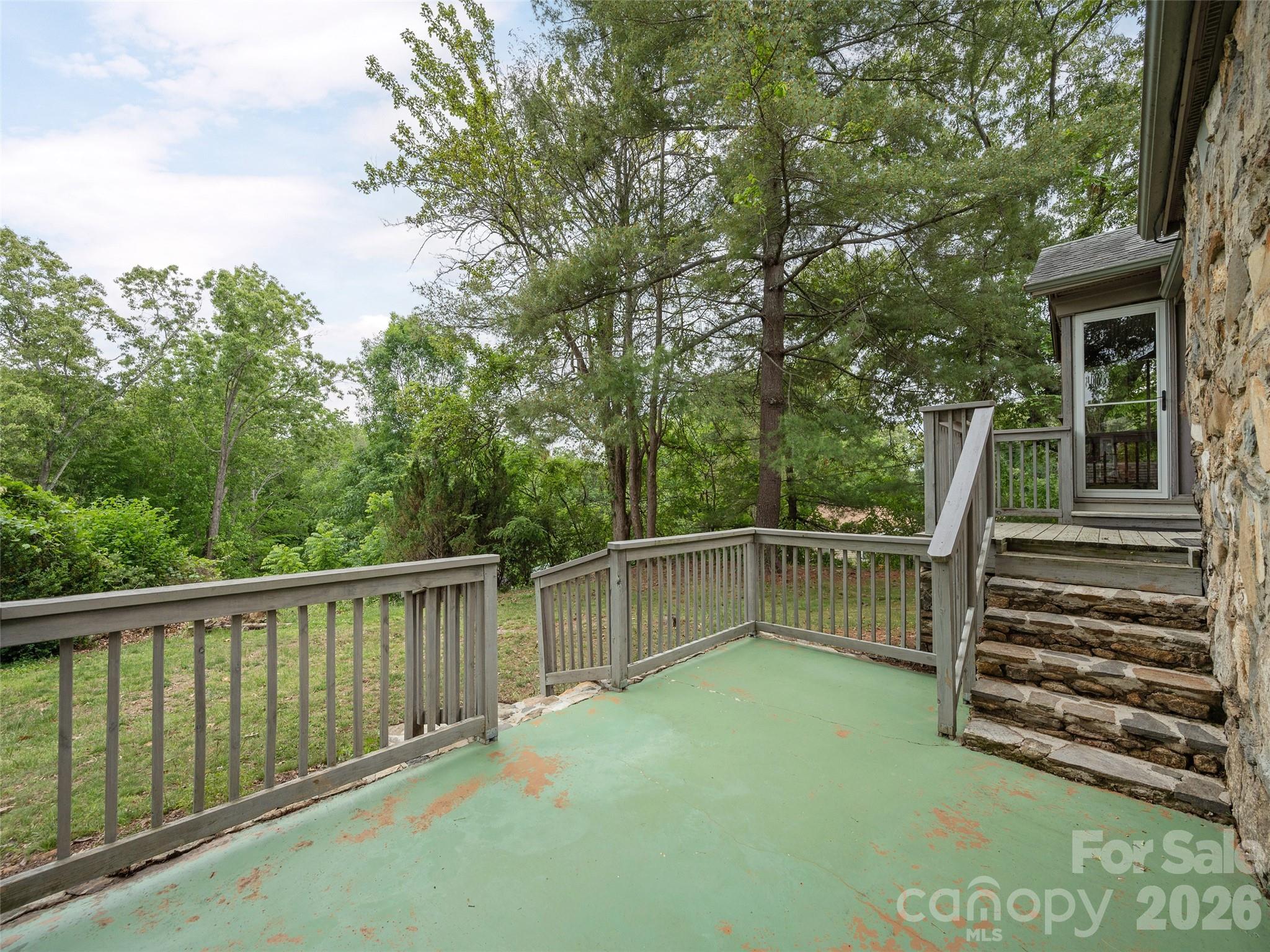 115 Oakland Road Asheville NC 28801