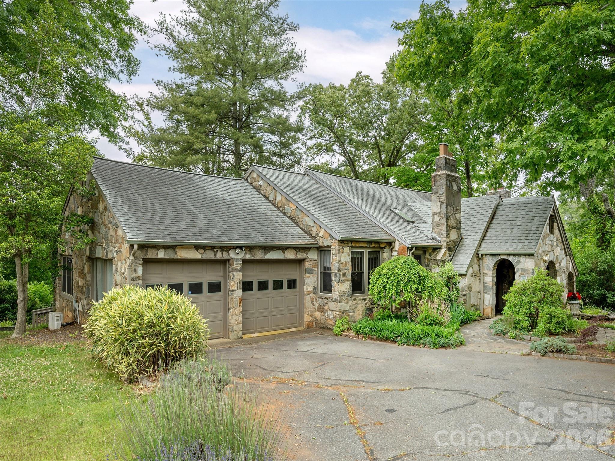 115 Oakland Road Asheville NC 28801