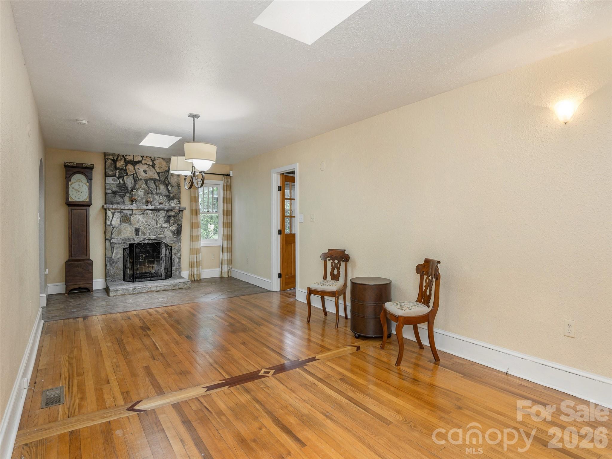115 Oakland Road Asheville NC 28801