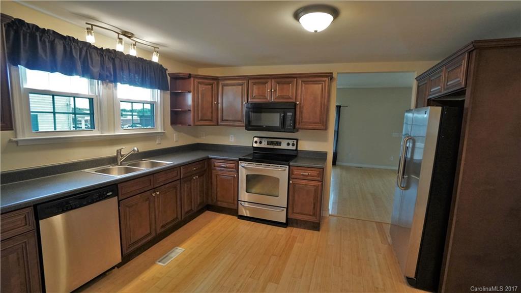 468 Railroad Drive Nw Concord NC 28025