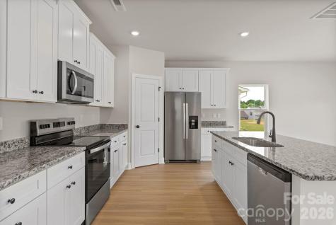 3446 Robindale Drive Winston Salem NC 27107
