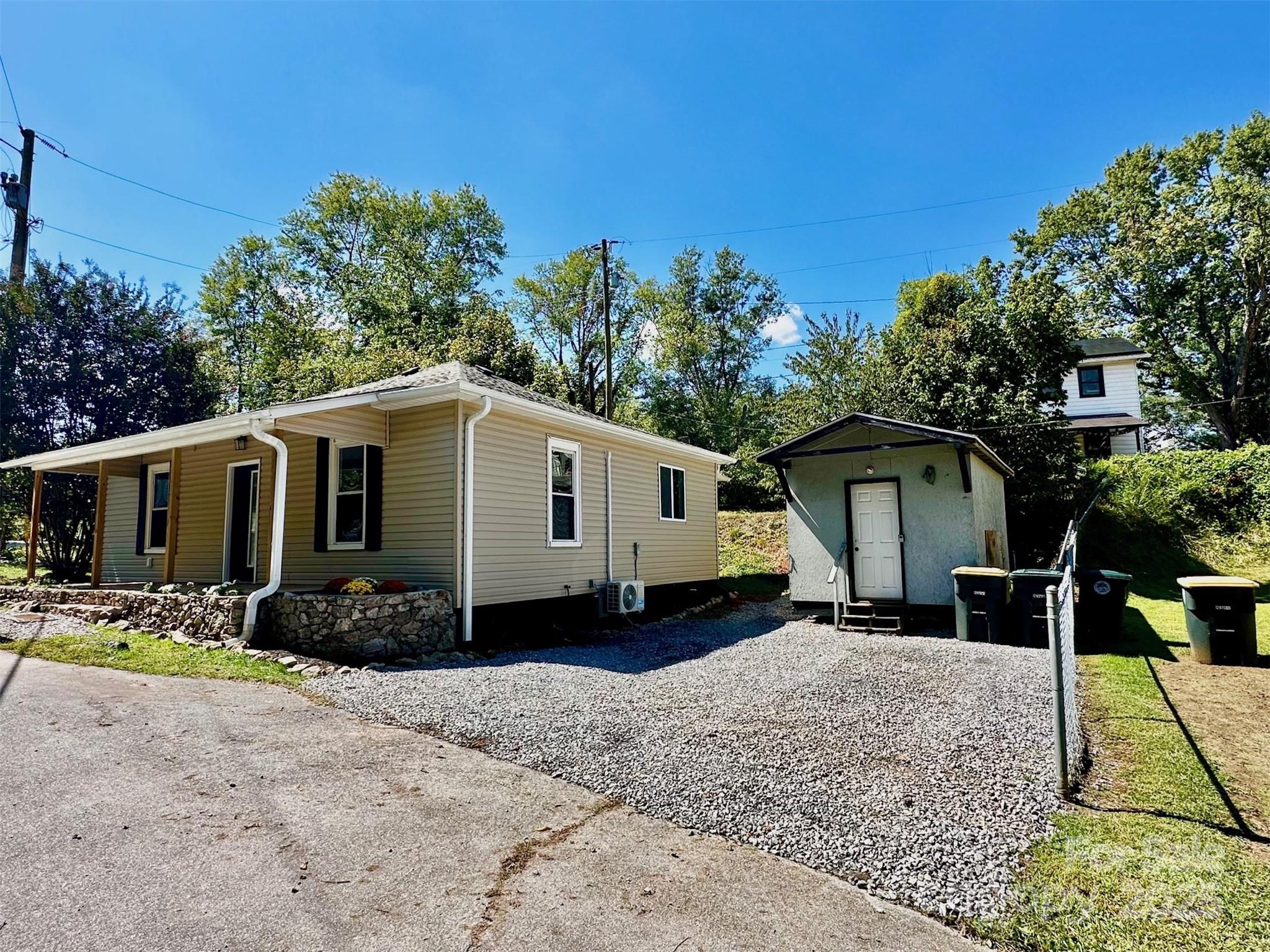 11 Martel Lane Asheville NC 28804