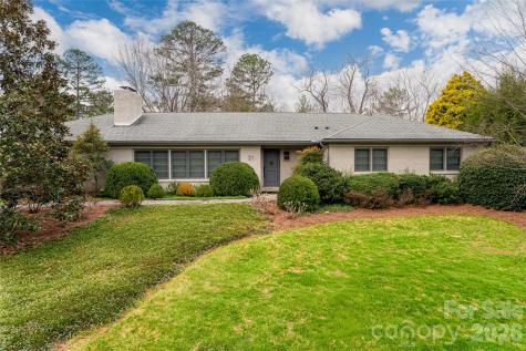 21 Pine Tree Circle Asheville NC 28804