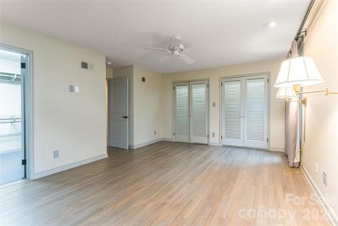 21 Pine Tree Circle Asheville NC 28804