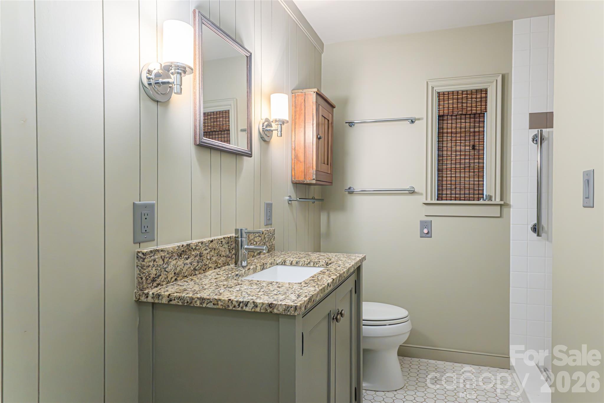 21 Pine Tree Circle Asheville NC 28804