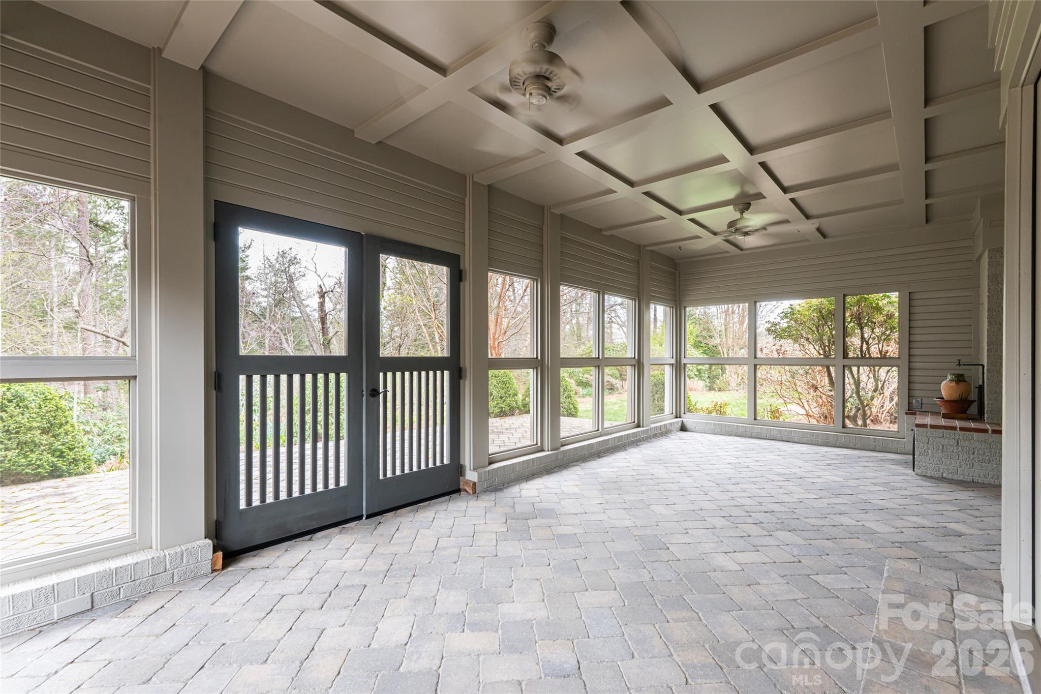 21 Pine Tree Circle Asheville NC 28804