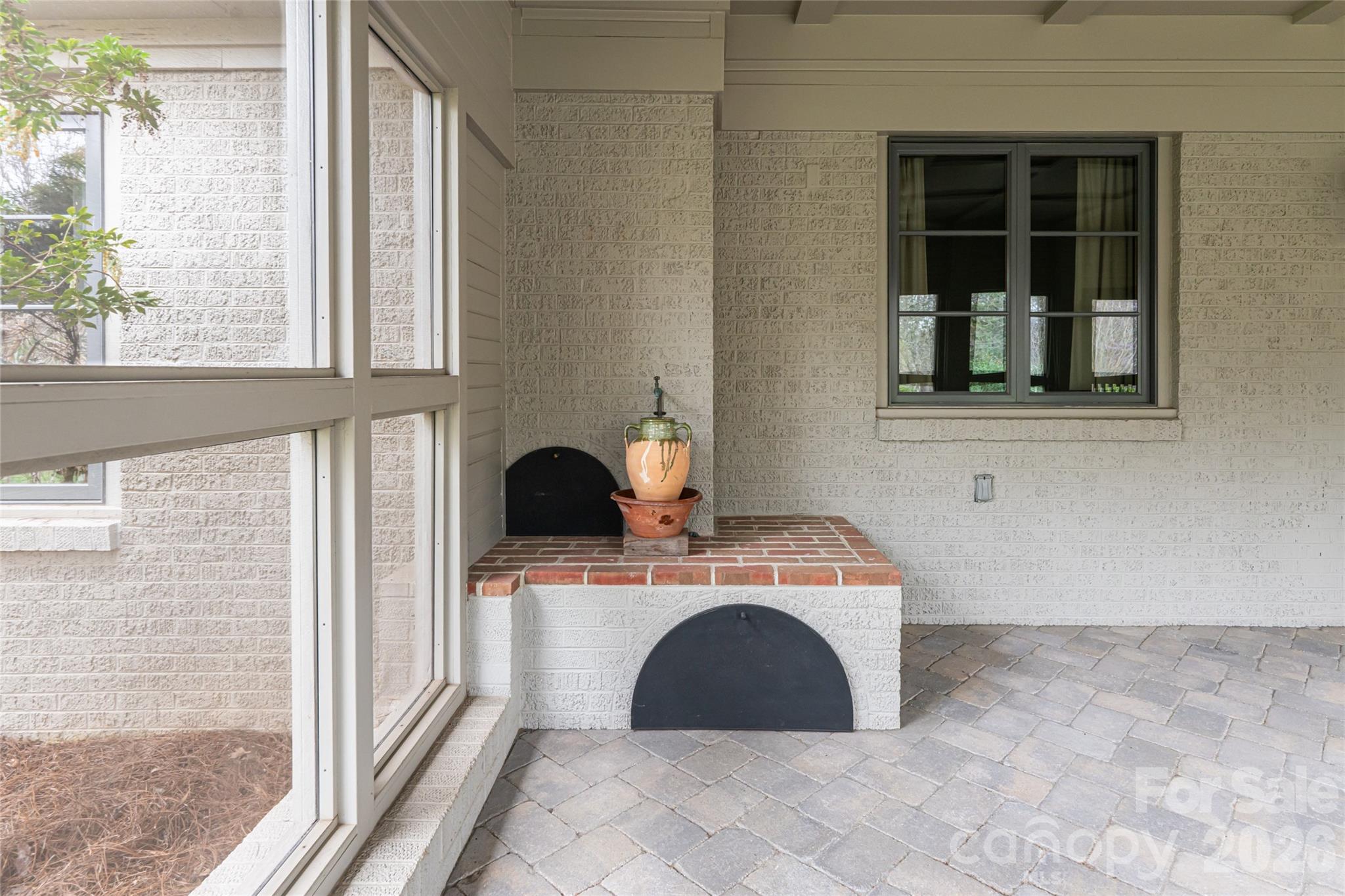 21 Pine Tree Circle Asheville NC 28804