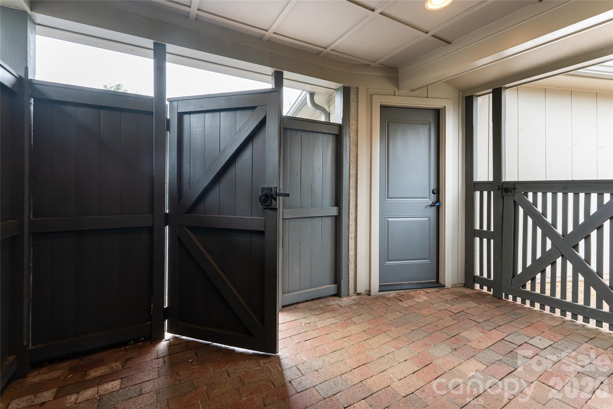 21 Pine Tree Circle Asheville NC 28804
