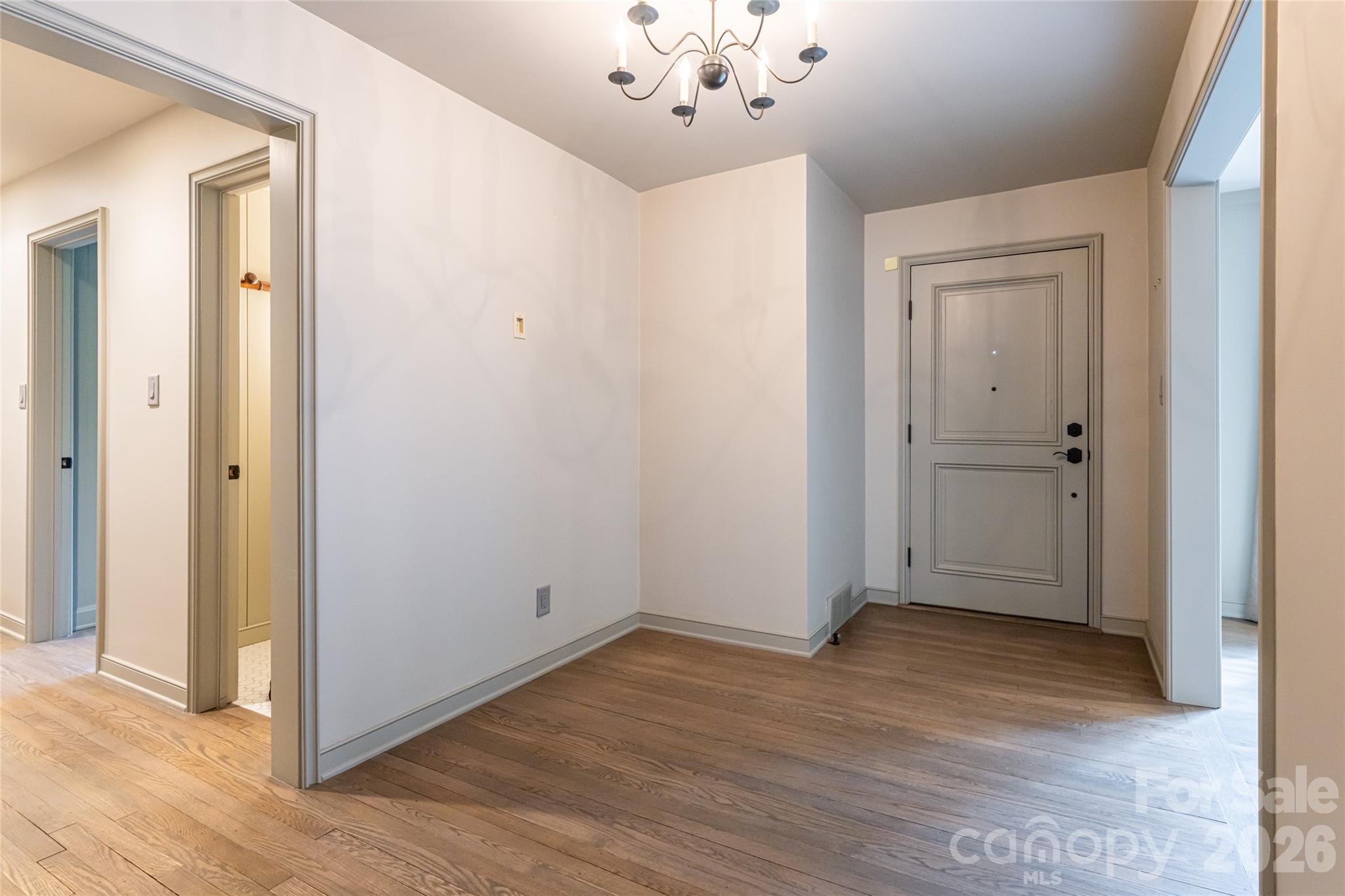 21 Pine Tree Circle Asheville NC 28804
