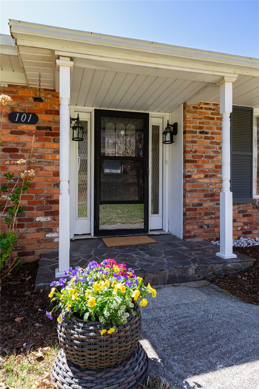 101 Jeanie Avenue Black Mountain NC 28711