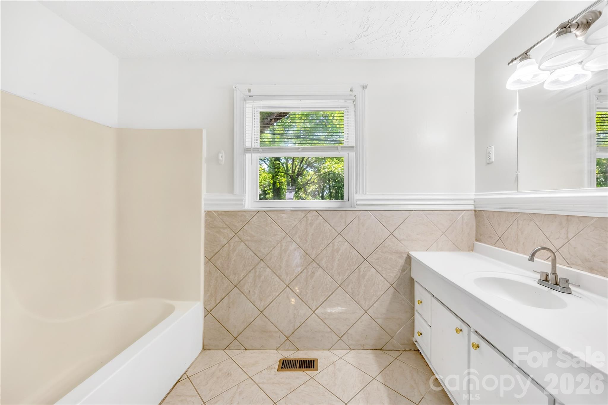 4418 N Sharon Amity Road Charlotte NC 28205