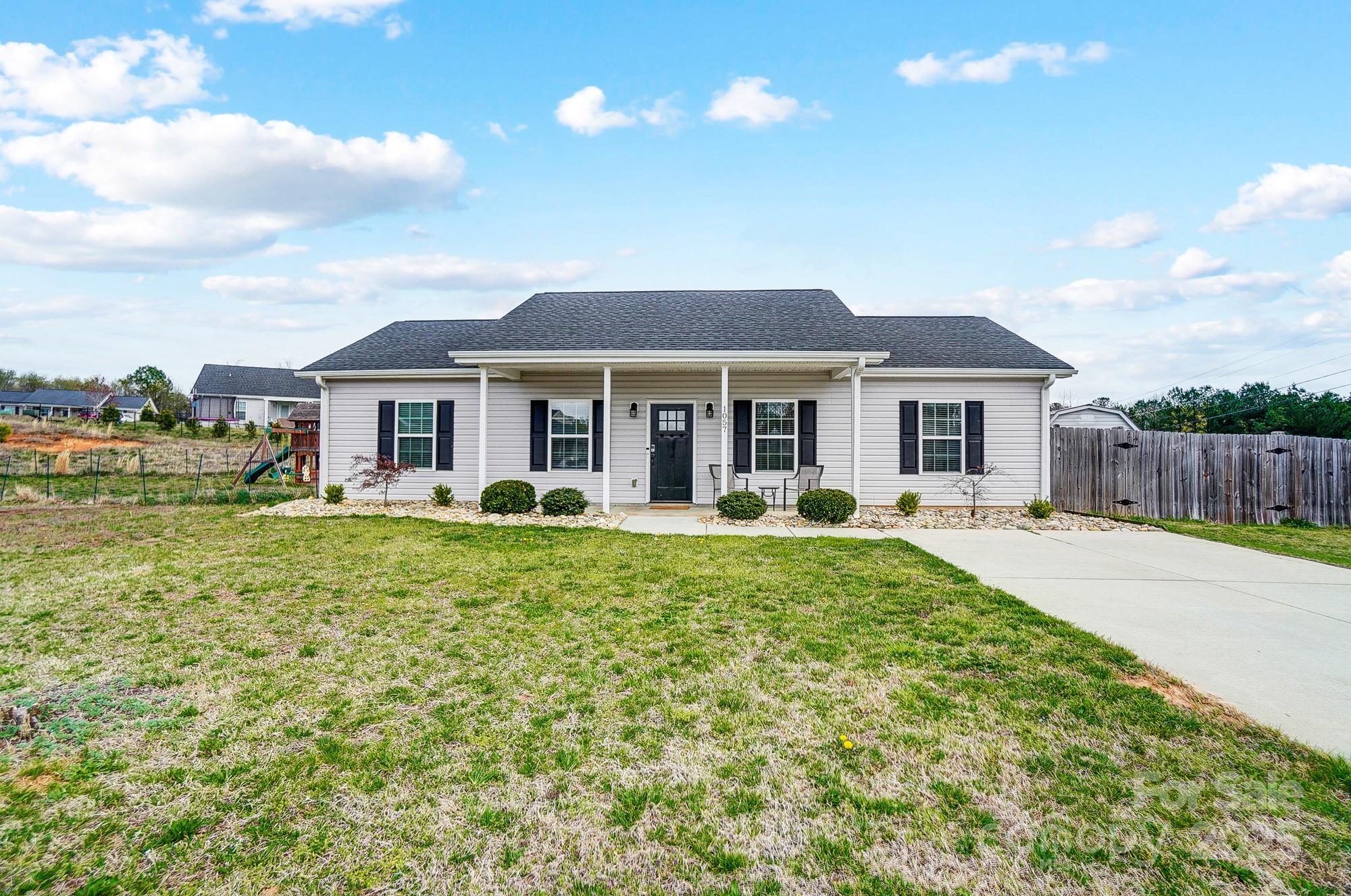 1057 Rockway Drive Lexington NC 27295