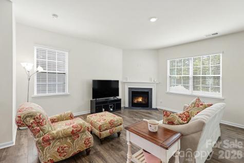 8133 Clairwood Drive Charlotte NC 28269