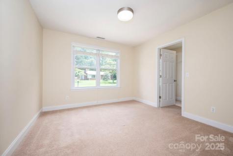 29 Honey Hollow Lane Fairview NC 28730