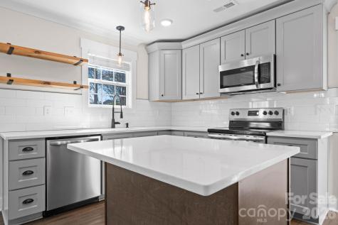 228 Stratford Lane Boone NC 28607