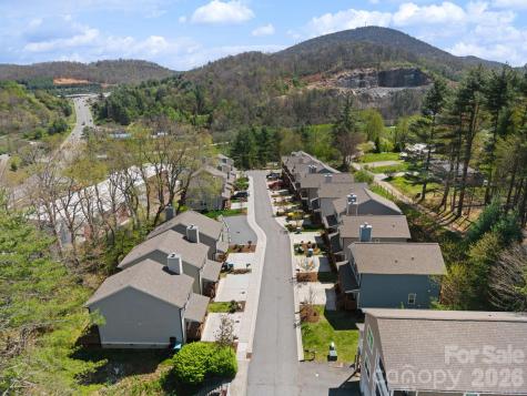 228 Stratford Lane Boone NC 28607