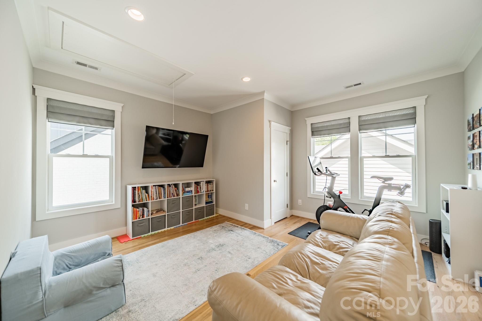 408 Melbourne Court Charlotte NC 28209