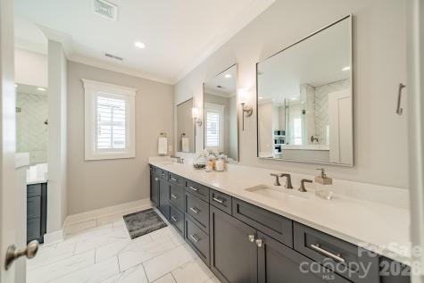 408 Melbourne Court Charlotte NC 28209