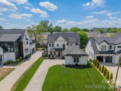 408 Melbourne Court Charlotte NC 28209