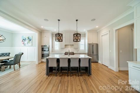 408 Melbourne Court Charlotte NC 28209