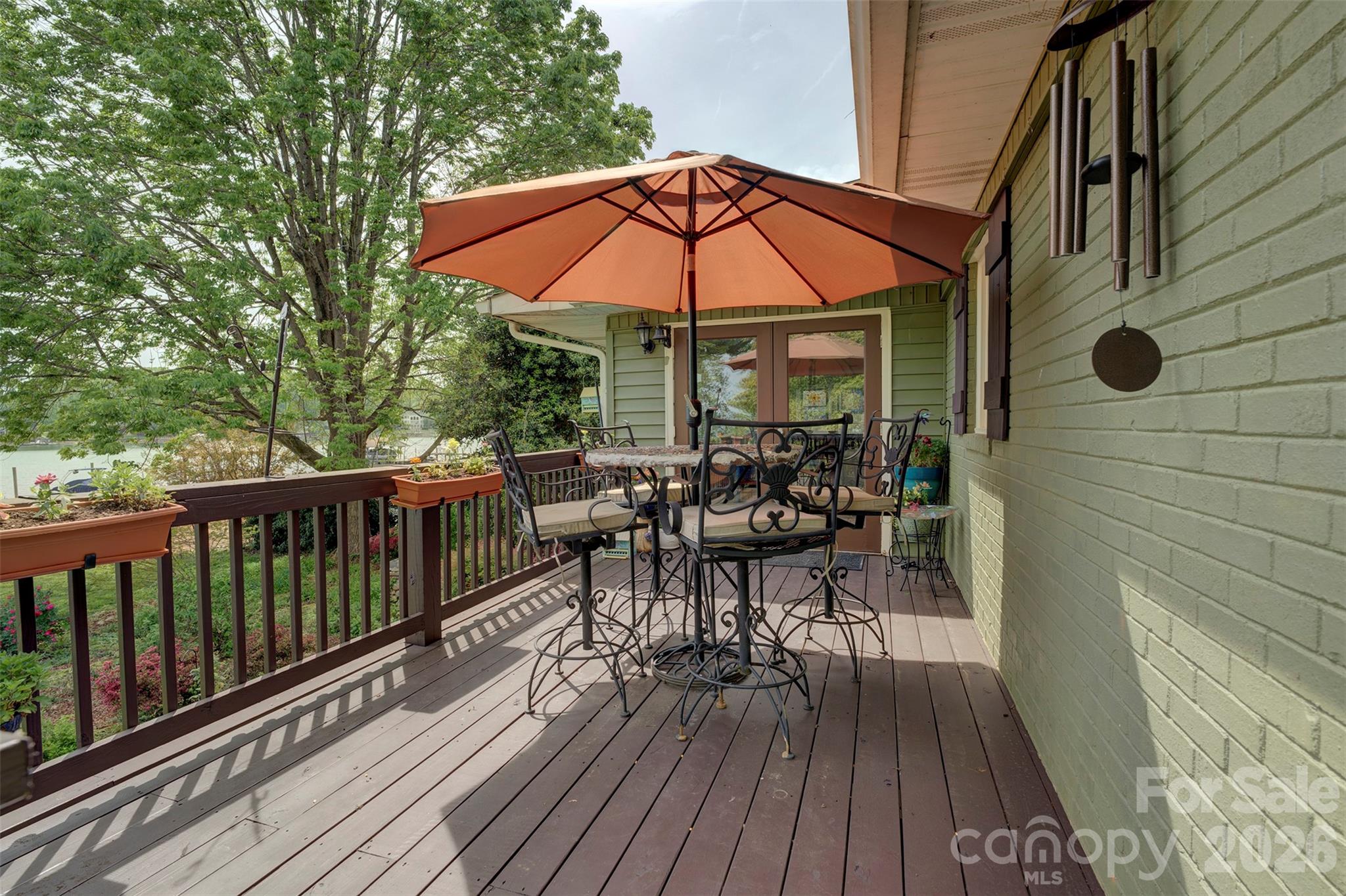 3002 Lake Shore Road S Denver NC 28037