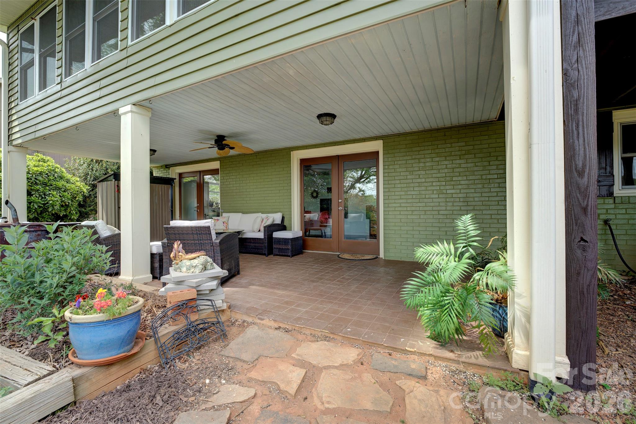 3002 Lake Shore Road S Denver NC 28037