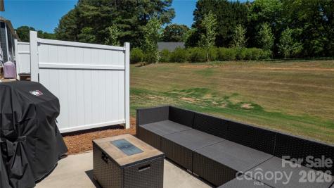 226 Harpers Run Lane Matthews NC 28104