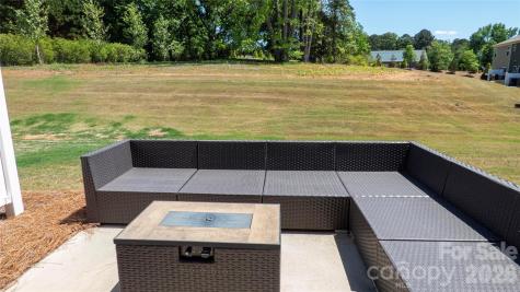 226 Harpers Run Lane Matthews NC 28104