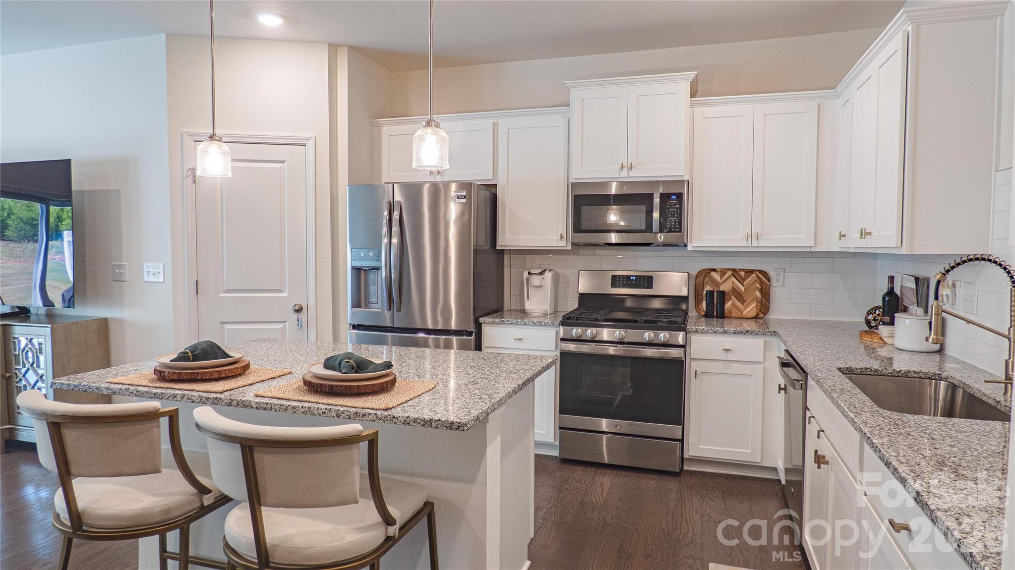 226 Harpers Run Lane Matthews NC 28104