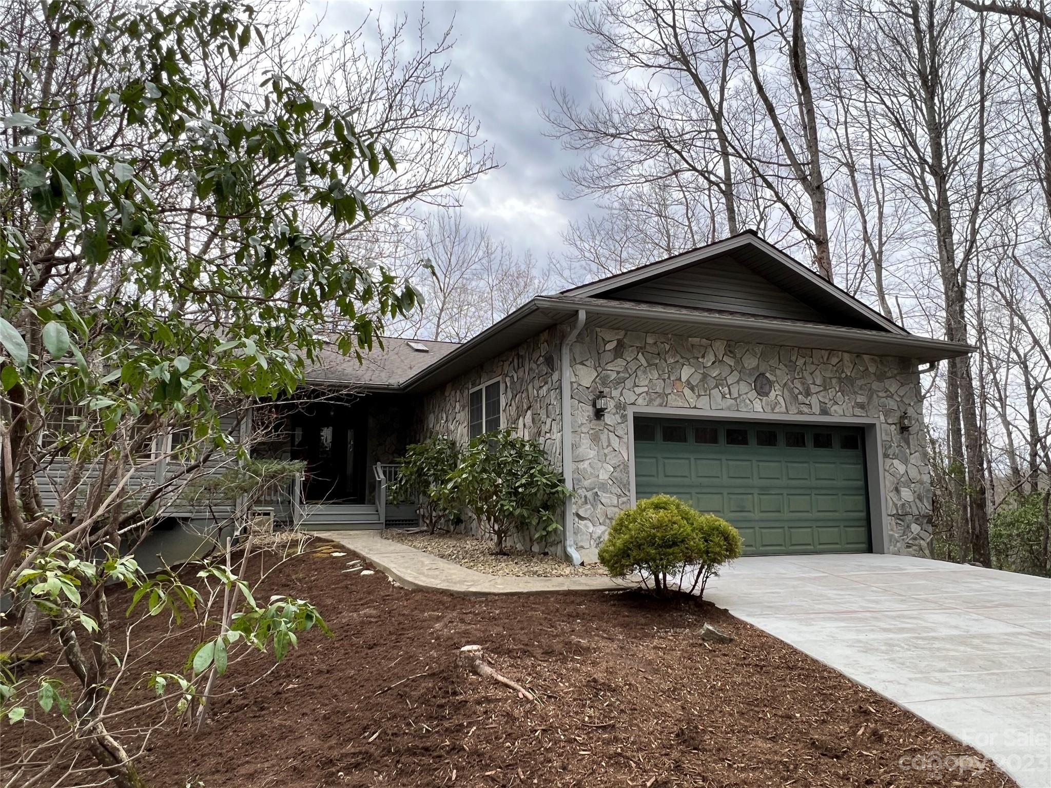 510 Tlvdatsi Drive Brevard NC 28712