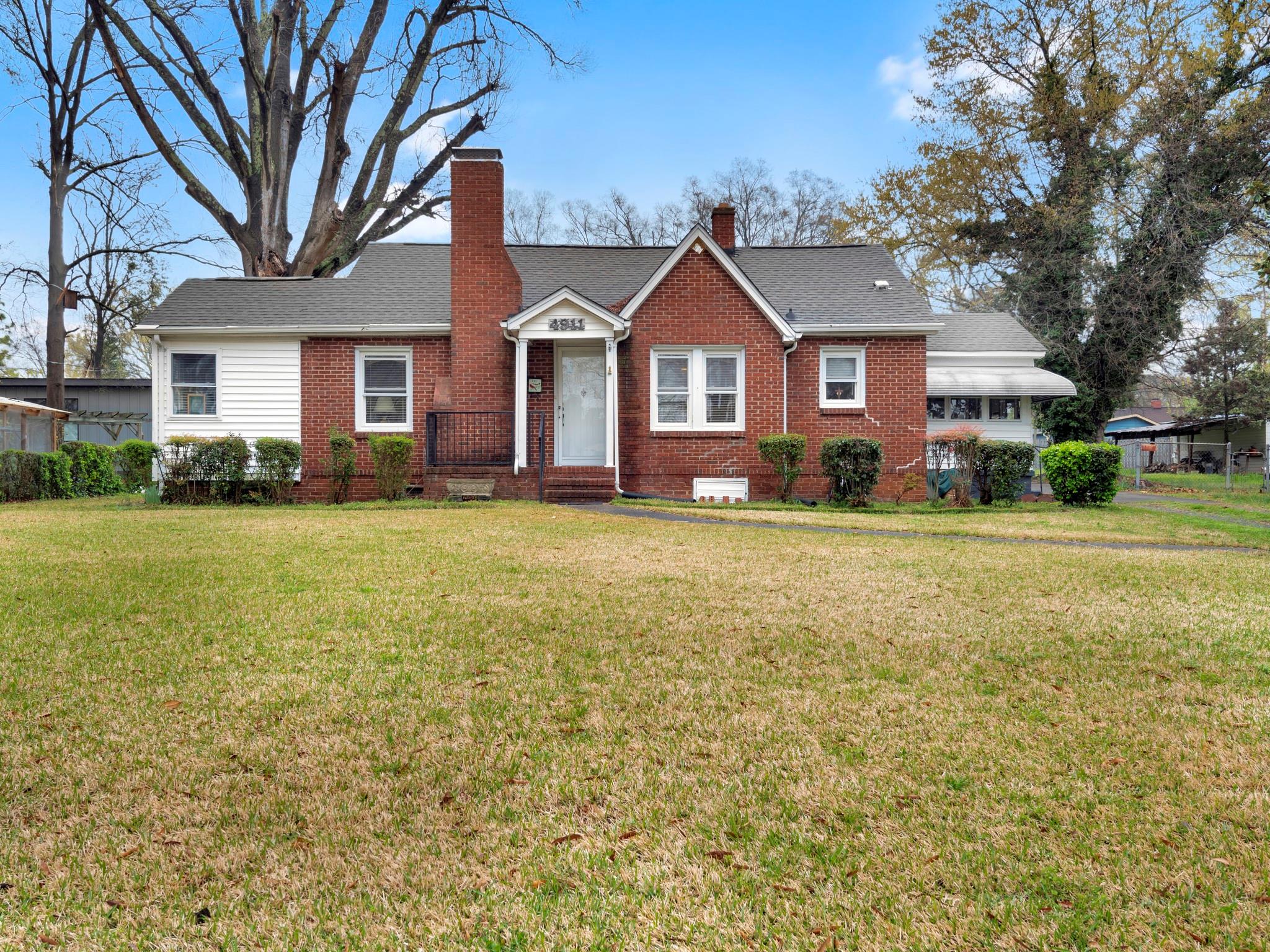 4911 Elder Avenue Charlotte NC 28205