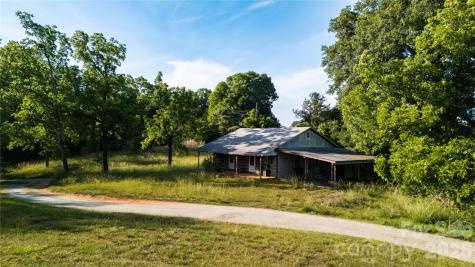 193 Brentway Drive Forest City NC 28043